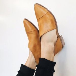 Free People Royale Flat in Canary